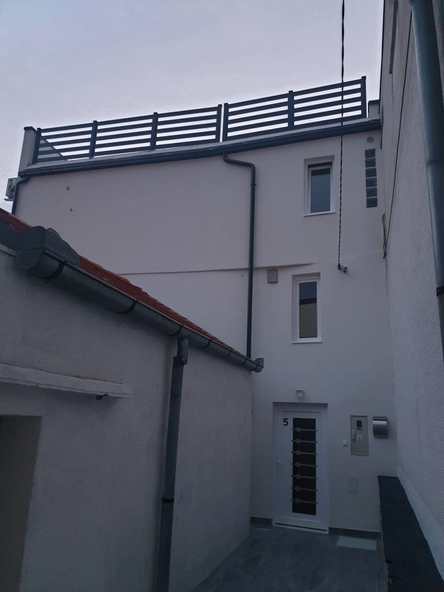 Hiša Naprodaj - Primorsko-goranska Crikvenica