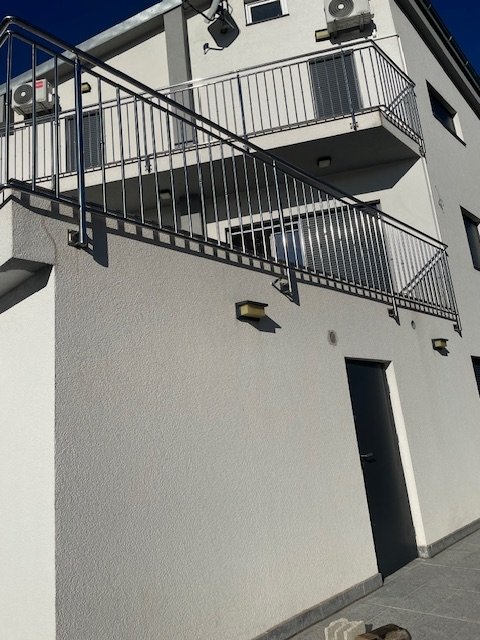 House For sale - Primorsko-goranska Novi Vinodolski