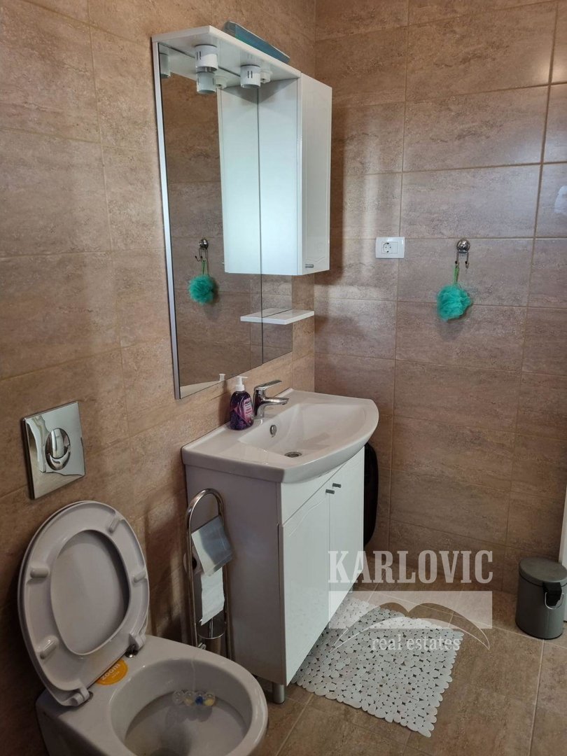 Casa In vendita - Splitsko-dalmatinska Bast