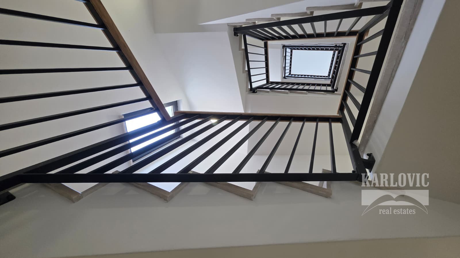 Flat For sale - Splitsko-dalmatinska Makarska