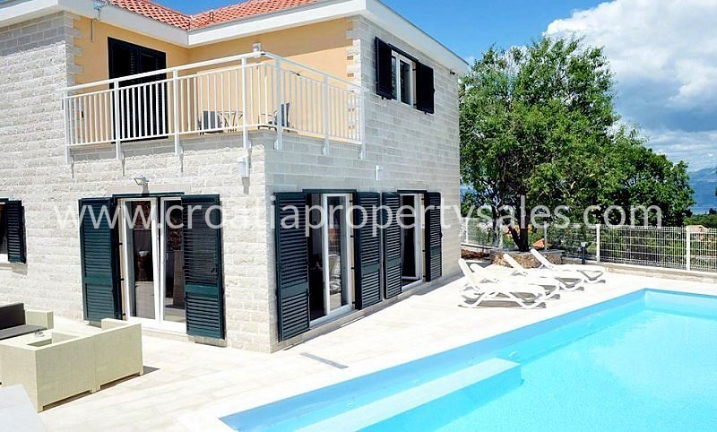 House For sale -  Brac