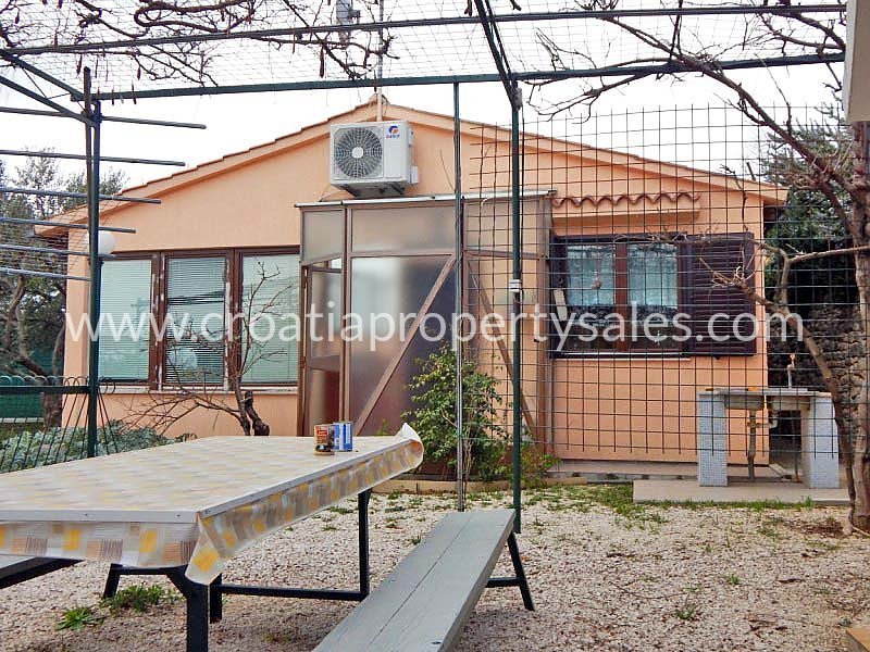 House For sale -  Split