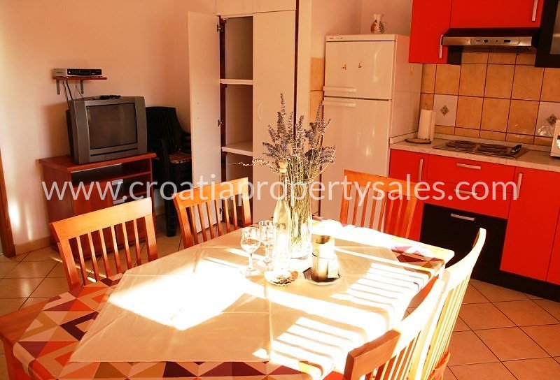 Haus Zu verkaufen -  Omis
