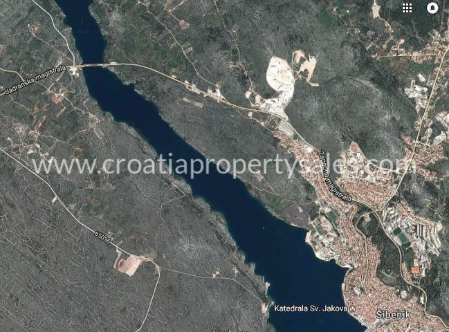 Land for sale 67700 m² – Sibenik