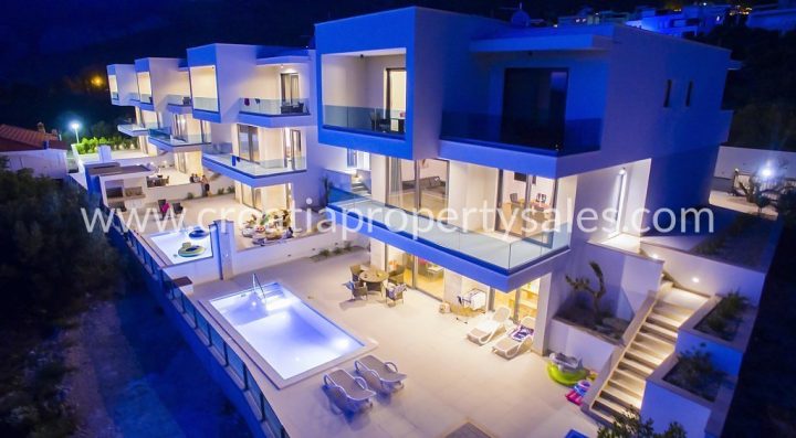 House for sale 350 m² – Makarska