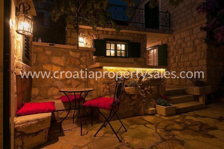 Haus Zu verkaufen - Splitsko-dalmatinska Omiš - foto 2/7