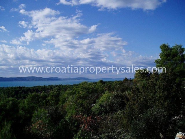 Zemljište na prodaju 55827 m² – Brac