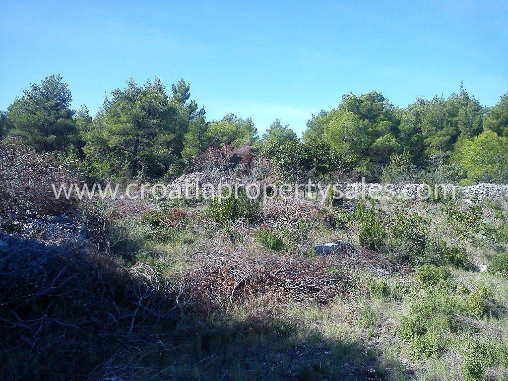 Parcela Naprodaj -  Brac