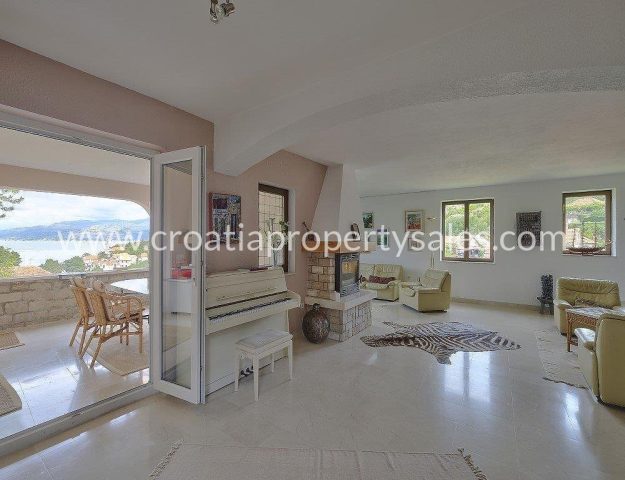 Hiša na predaj 280 m² – Brac