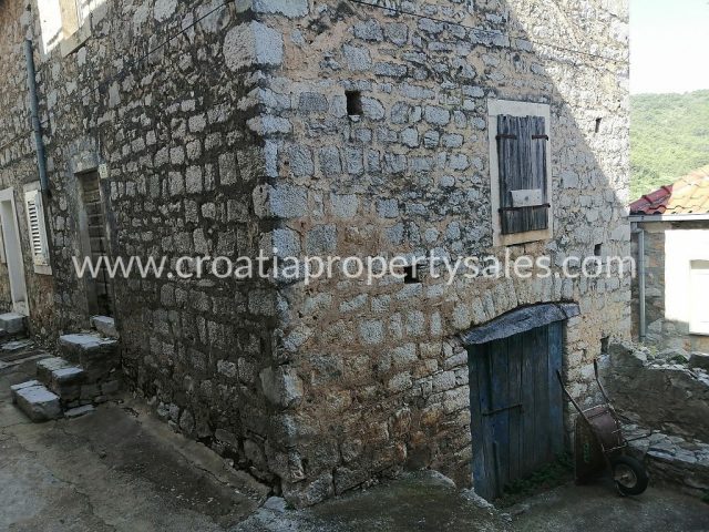 Kuća na prodaju 100 m² – Hvar