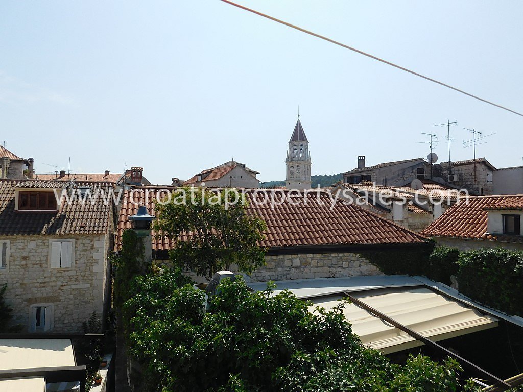 Dom Na sprzedaż -  Trogir/Ciovo