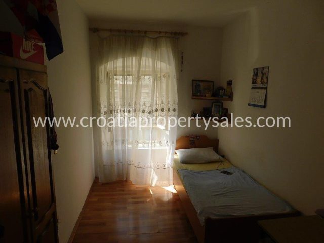 Flat For sale - Splitsko-dalmatinska Kaštela - foto 3/7