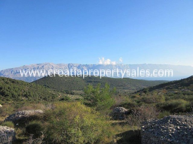 Pozemok na predaj 70250 m² – Brac