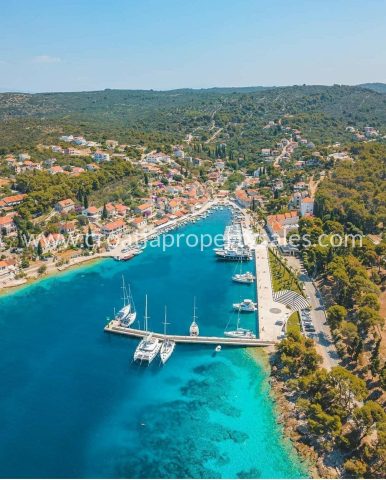 Zemljište na prodaju 1262 m² – Solta
