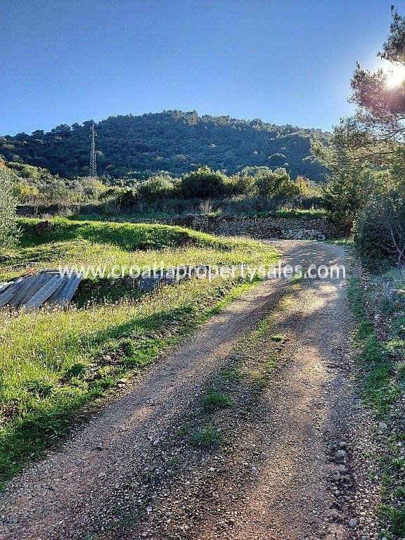 Land For sale - Splitsko-dalmatinska Vis