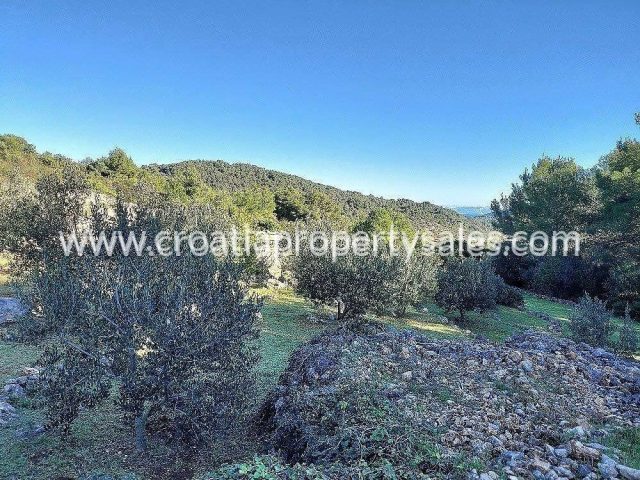 Land for sale 2809 m² – Vis