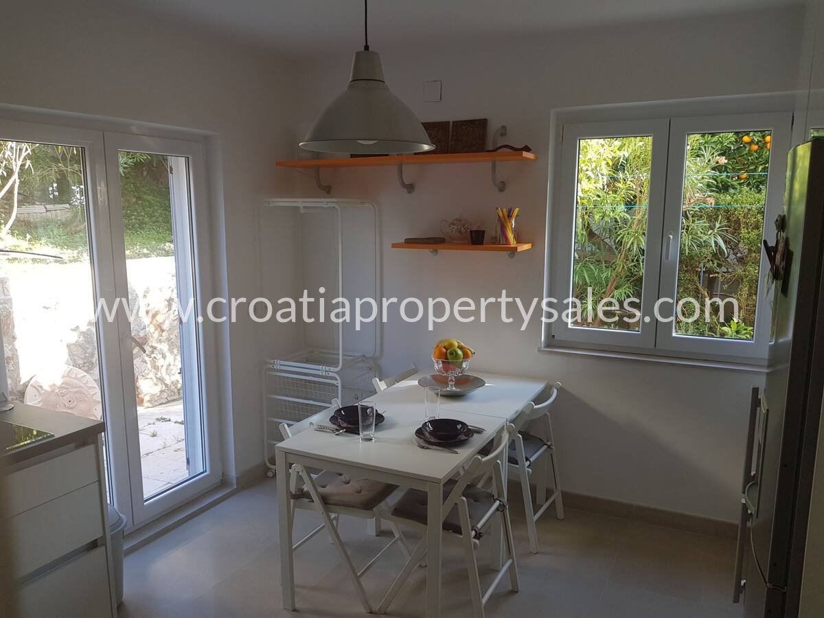Casa In vendita -  Hvar