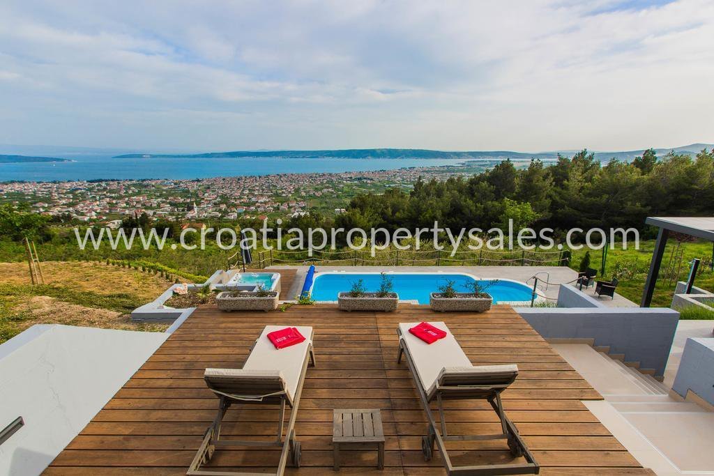 Casa In vendita -  Kastela