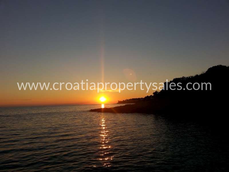 Casa In vendita -  Hvar