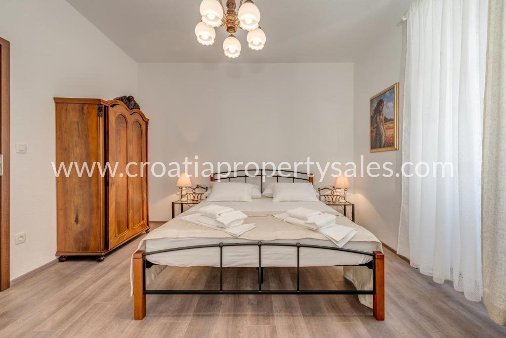 Dom Na predaj -  Trogir/Ciovo