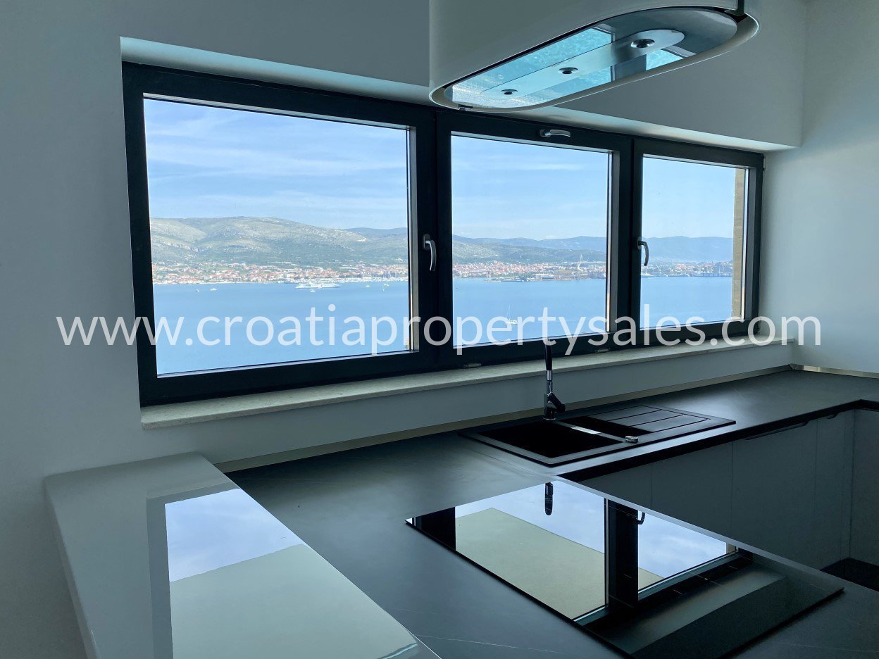 Dom Na sprzedaż -  Trogir/Ciovo