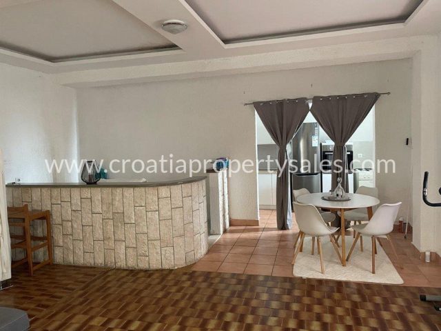 Maison À vendre - Splitsko-dalmatinska Omiš - foto 3/12
