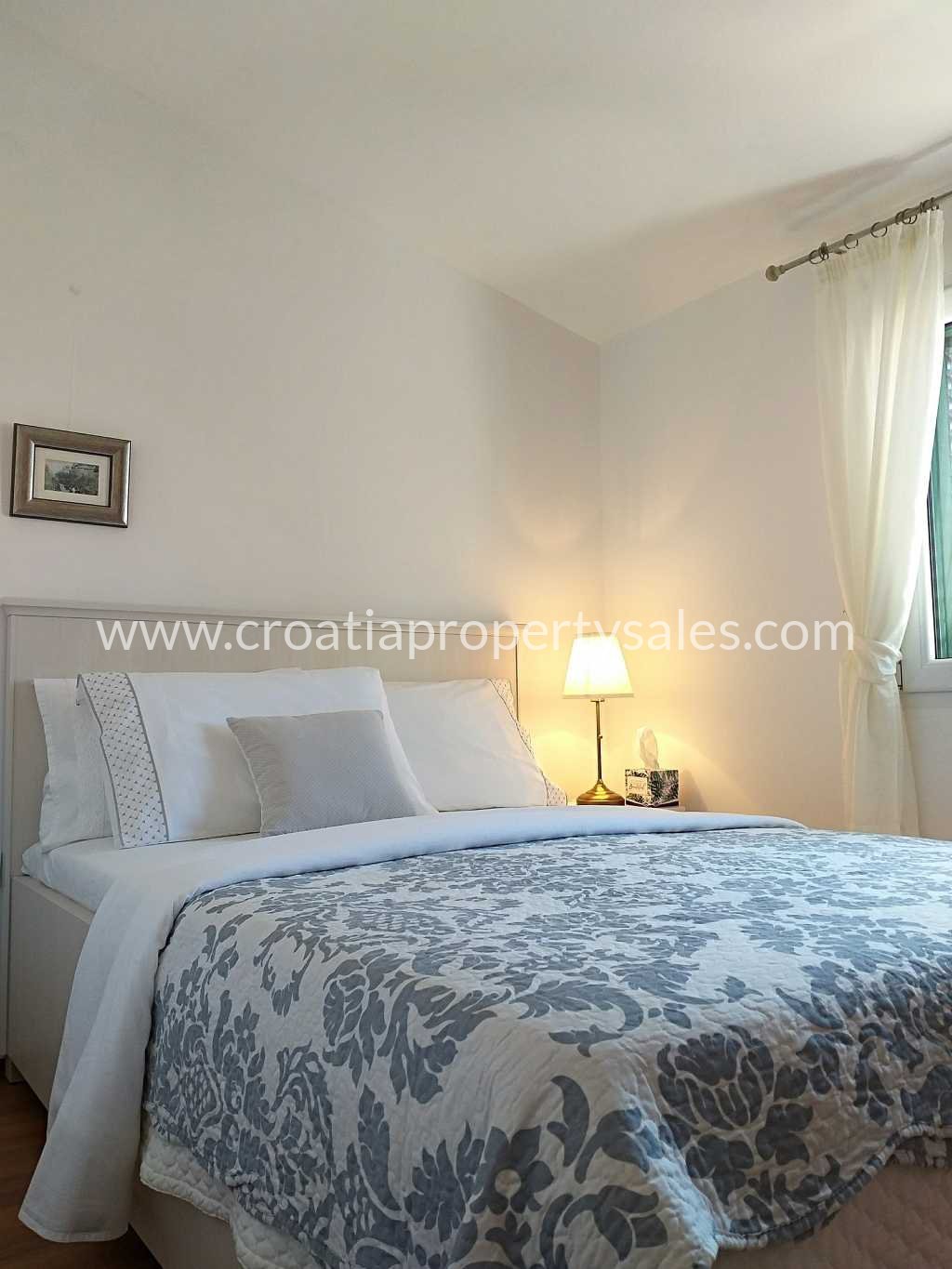 House For sale -  Vis
