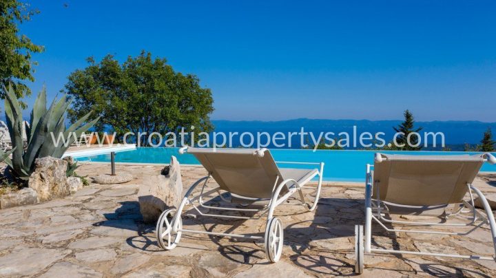 Casa in vendita 500 m² – Hvar
