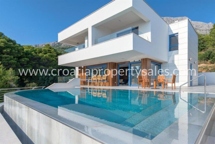 House for sale 445 m² – Makarska