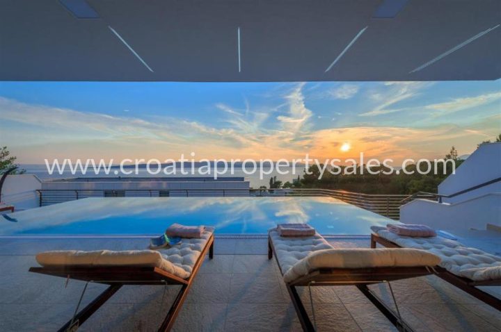 House for sale 445 m² – Makarska
