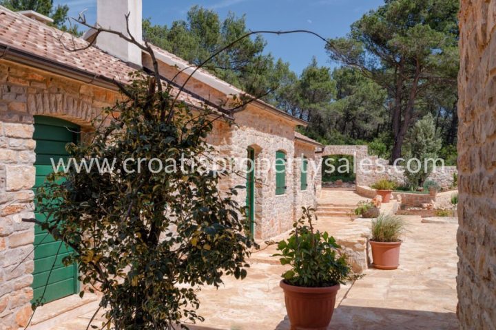 Casa in vendita 280 m² – Hvar