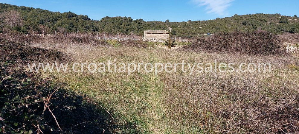 Land For sale - Splitsko-dalmatinska Vis