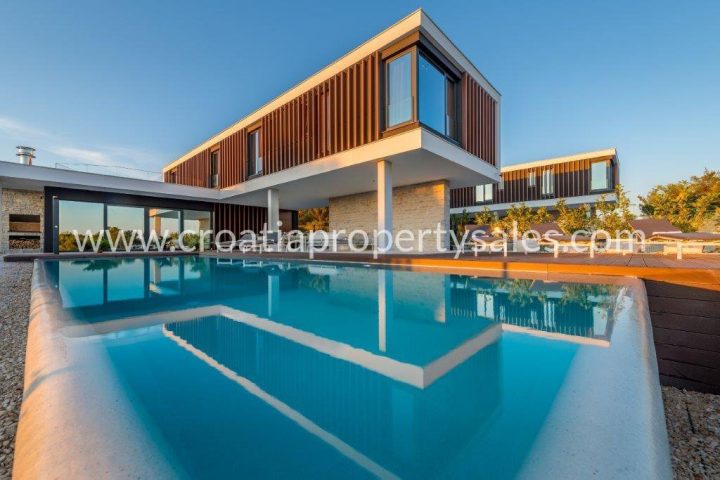 Casa in vendita 300 m² – Primosten