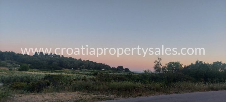 Terreno in vendita 3276 m² – Vis