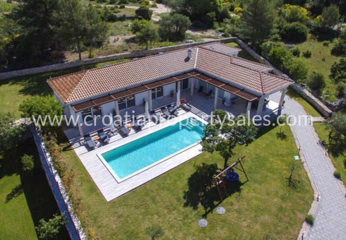 House for sale 250 m² – Sibenik