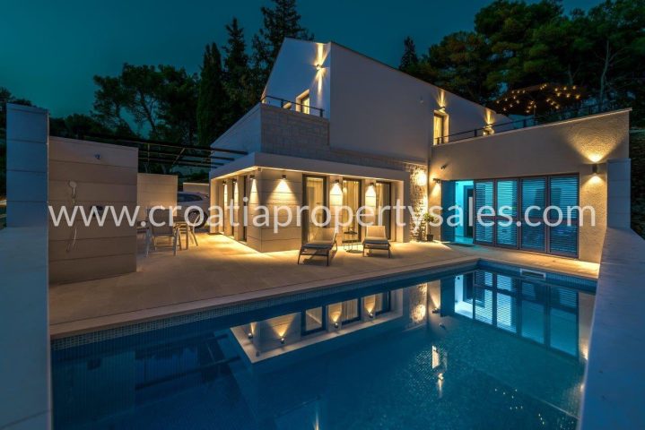 Casa in vendita 150 m² – Brac