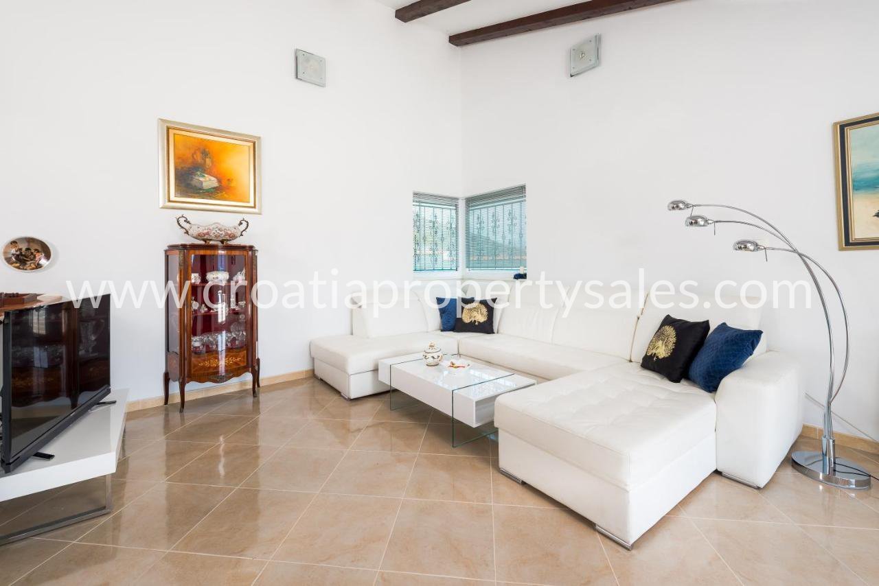 Casa In vendita -  Kastela