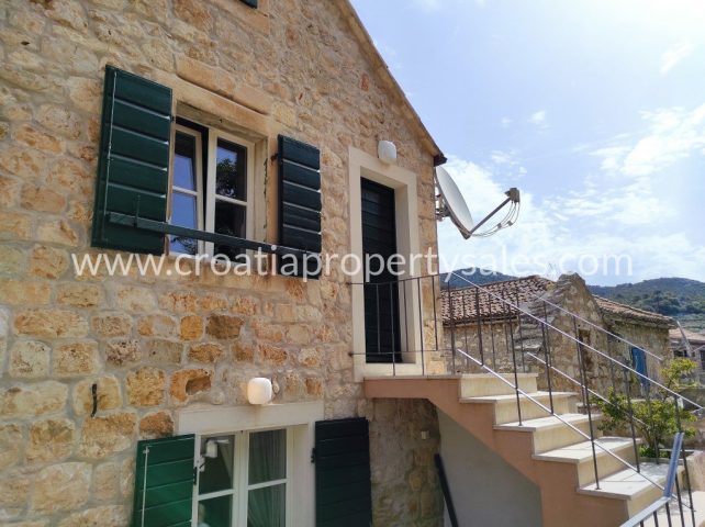 Casa in vendita 170 m² – Hvar