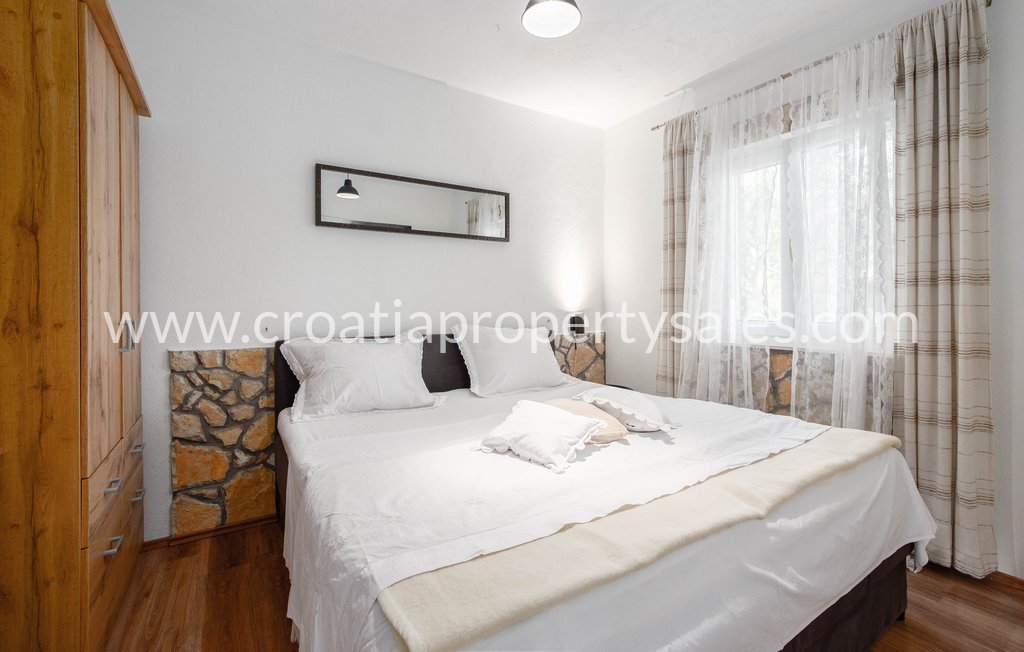 House For sale -  Vis