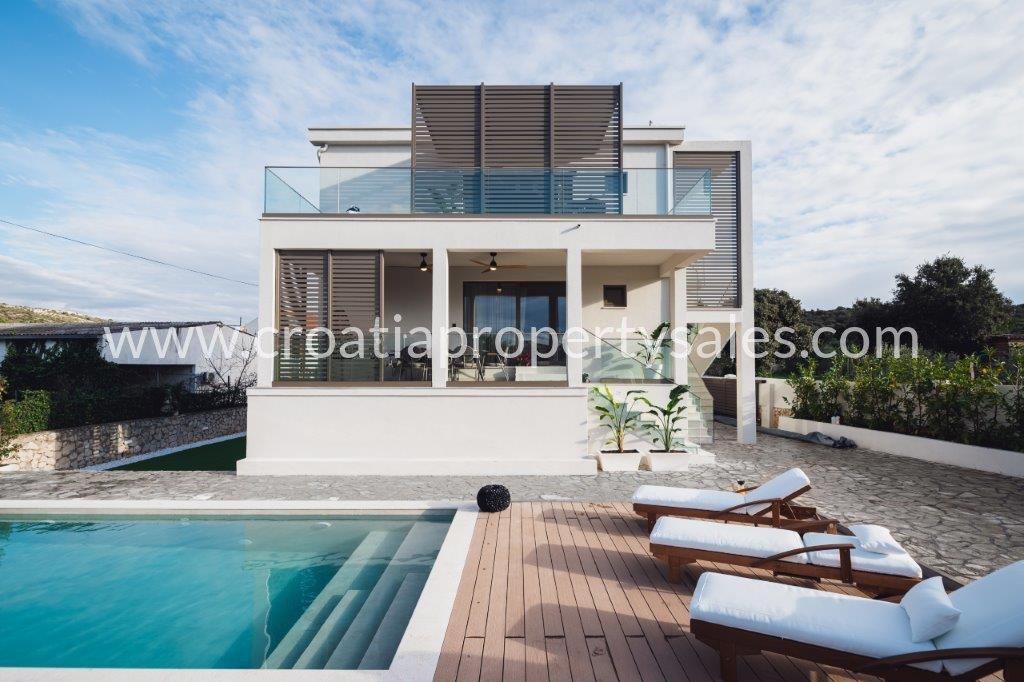 Casa In vendita - Rogoznica - foto 1/11