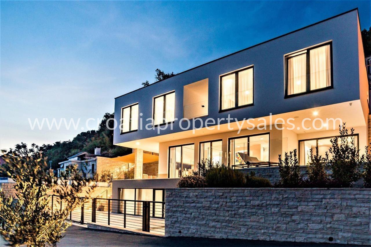 Haus Zu verkaufen -  Omis