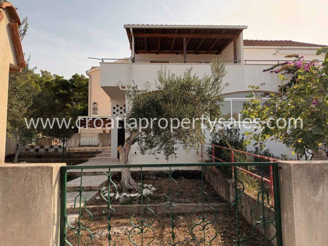 Casa In vendita - Brac - foto 1/7