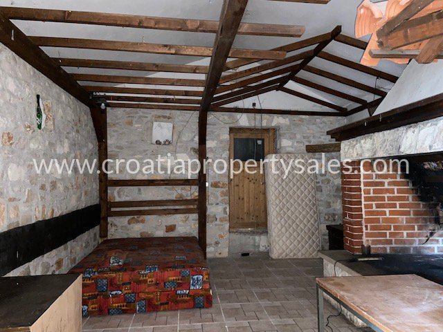 Kuća Na prodaju -  Brac