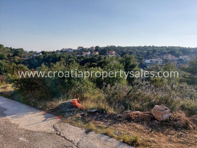 Land for sale 400 m² – Vis