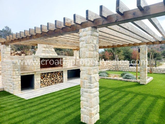 Flat for sale 293 m² – Sibenik