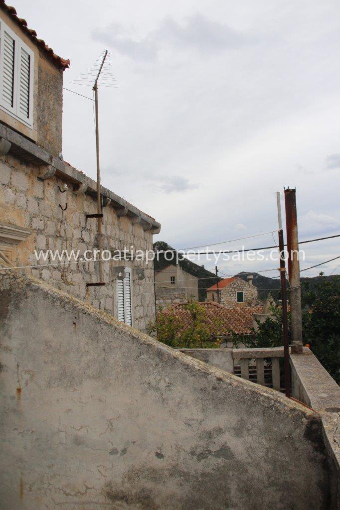 Kuća Na prodaju -  Lastovo