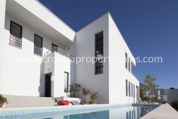 House for sale 360 m² – Makarska