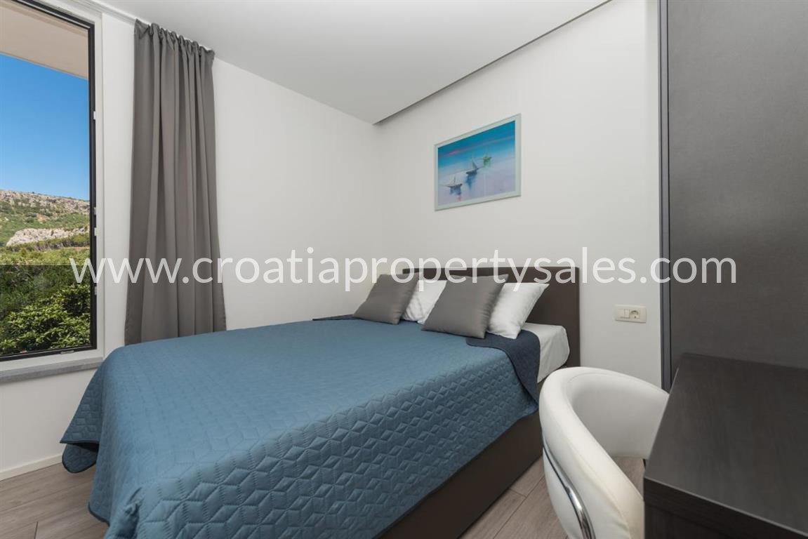 Kuća Na prodaju -  Makarska