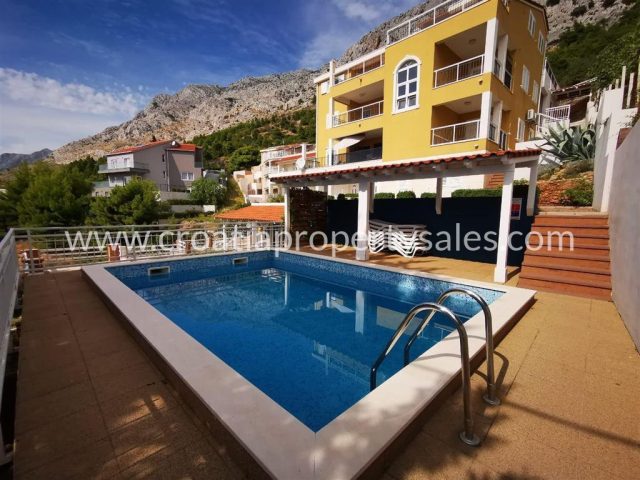 Apartmán na predaj 98 m² – Omis