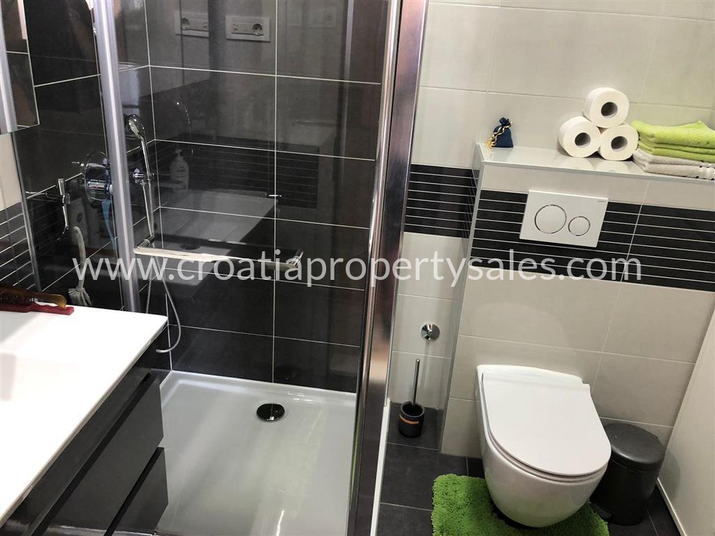 Appartement À vendre -  Omis